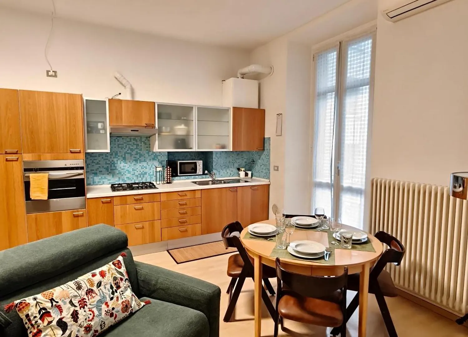 Milano Center Apartment In Shopping And Living Area With Ac, Wifi, Steps From M1 And Airport And Fiera Milano Link